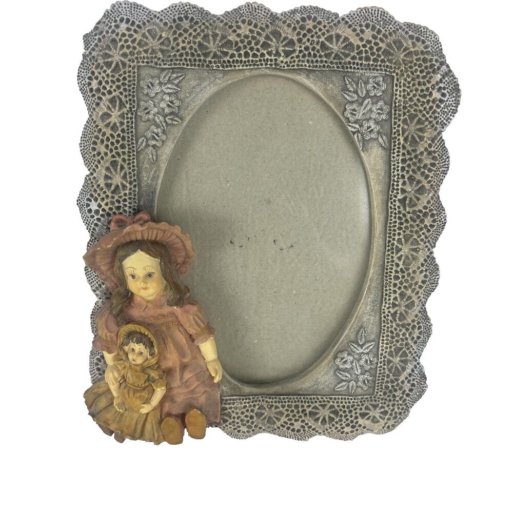 Picture Frame Resin Dolls Holds 4.75 X 3” Oval Picture Lace